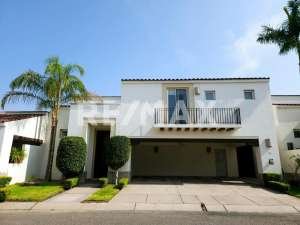 Casa En Venta En Hermosillo En La Encantada