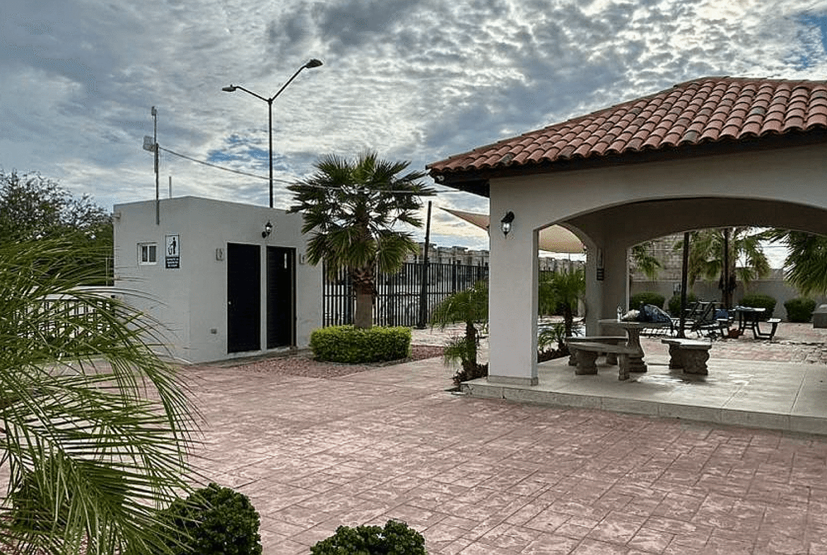 Casa en Venta en Acacia 13