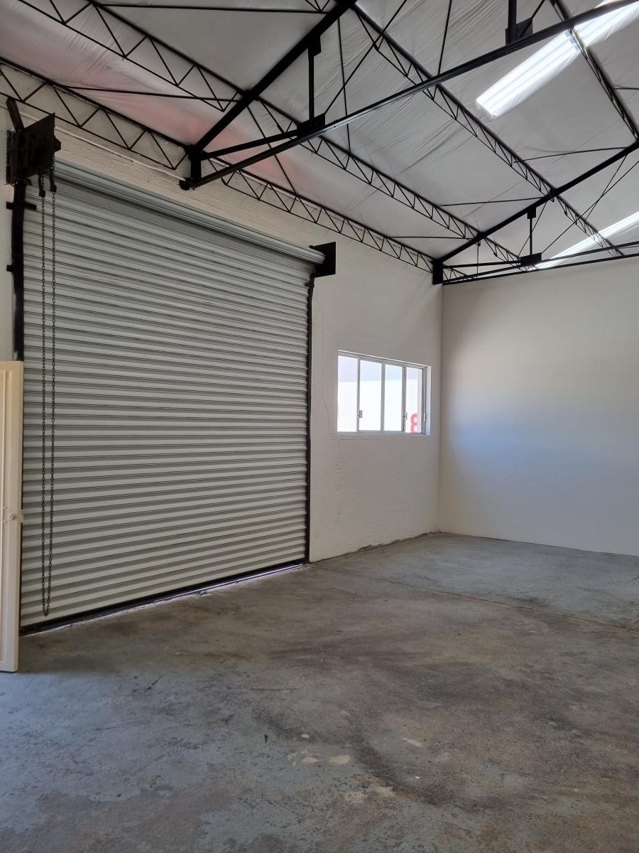 Bodegas en renta en Café Combate, salida norte de Hermosillo, desde 70 m² — foto 1
