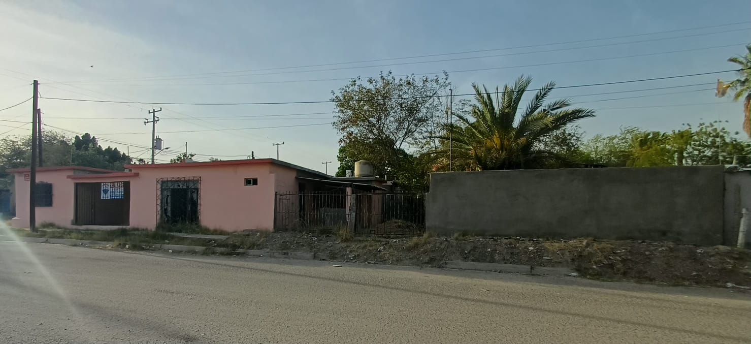 Casa en venta en El Ranchito, Hermosillo, en esquina con patio amplio — foto 2