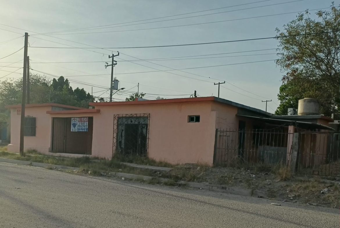 Casa en venta en El Ranchito, Hermosillo, en esquina con patio amplio — foto 3