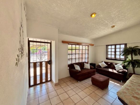Casa en venta en Etchojoa, Sonora, residencia en terreno de 1,000 m² — foto 4