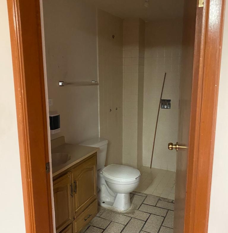 Edificio de oficinas en venta en el centro de Hermosillo, tres niveles — foto 11