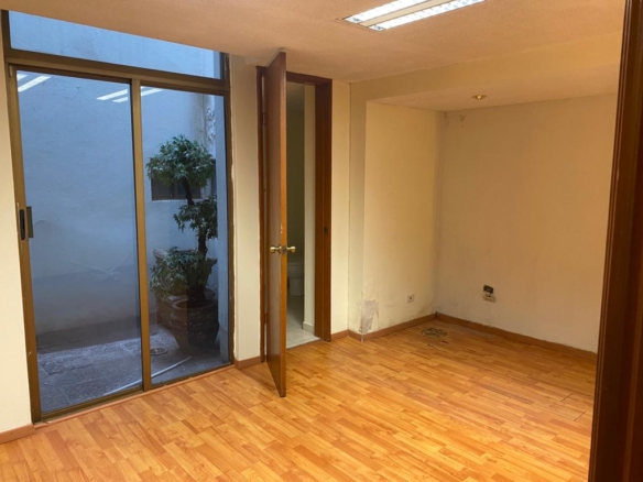 Edificio de oficinas en venta en el centro de Hermosillo, tres niveles — foto 12