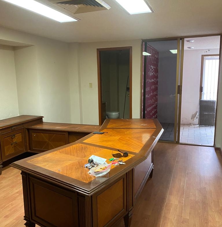 Edificio de oficinas en venta en el centro de Hermosillo, tres niveles — foto 13