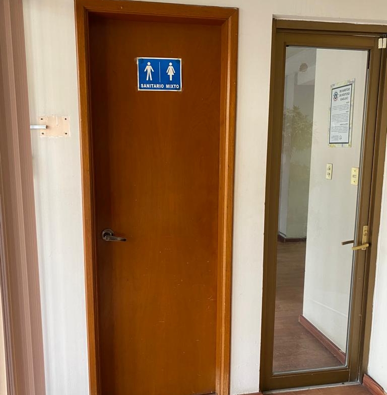 Edificio de oficinas en venta en el centro de Hermosillo, tres niveles — foto 14
