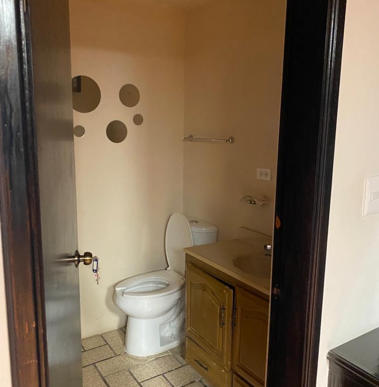 Edificio de oficinas en venta en el centro de Hermosillo, tres niveles — foto 24