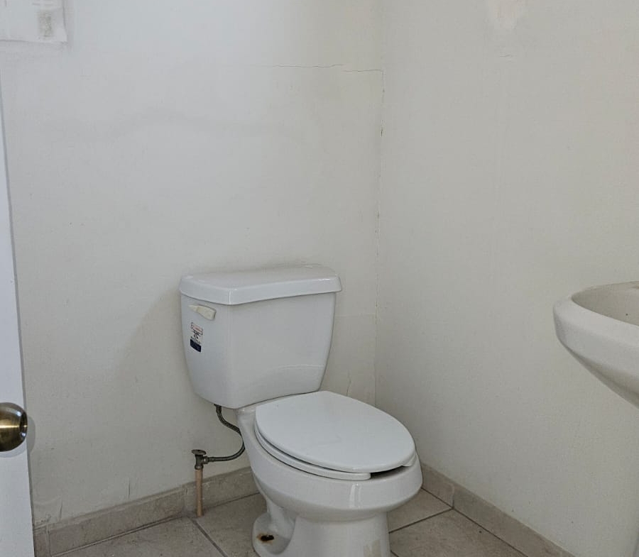 Edificio de oficinas en venta en el centro de Hermosillo, tres niveles — foto 25