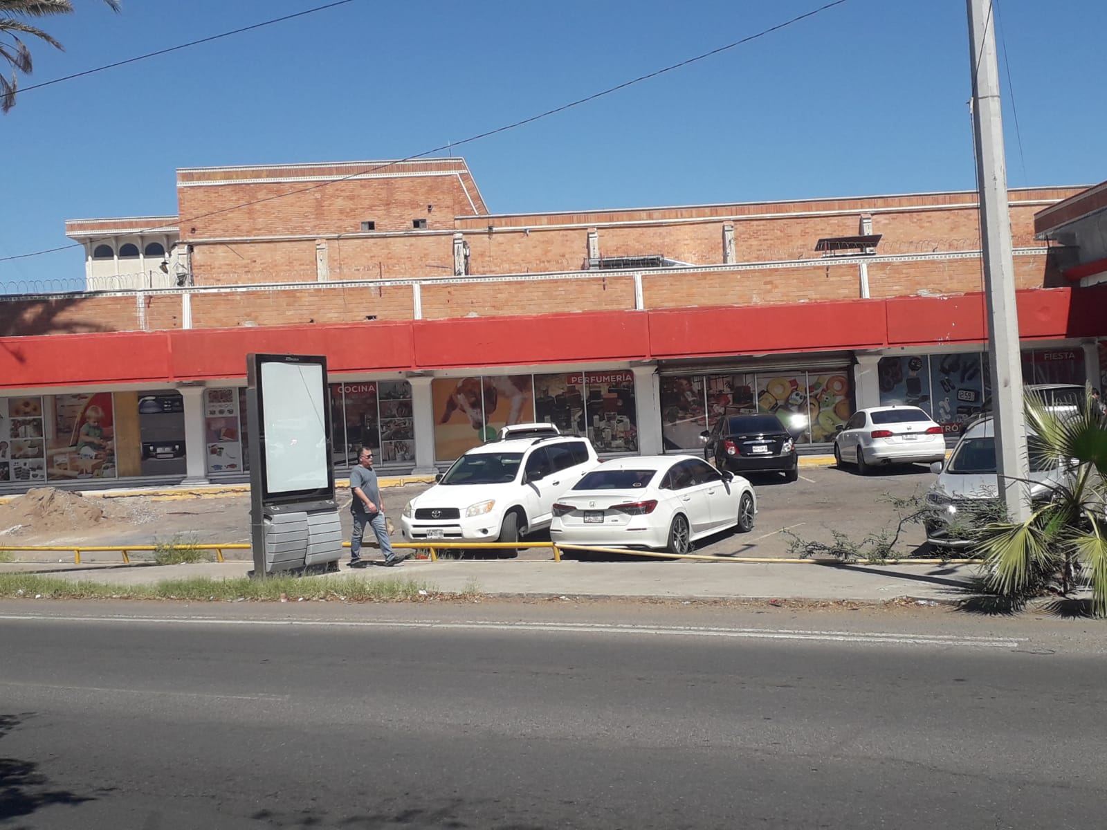 Local comercial en renta en San Benito, Hermosillo, de 732 m² — foto 1