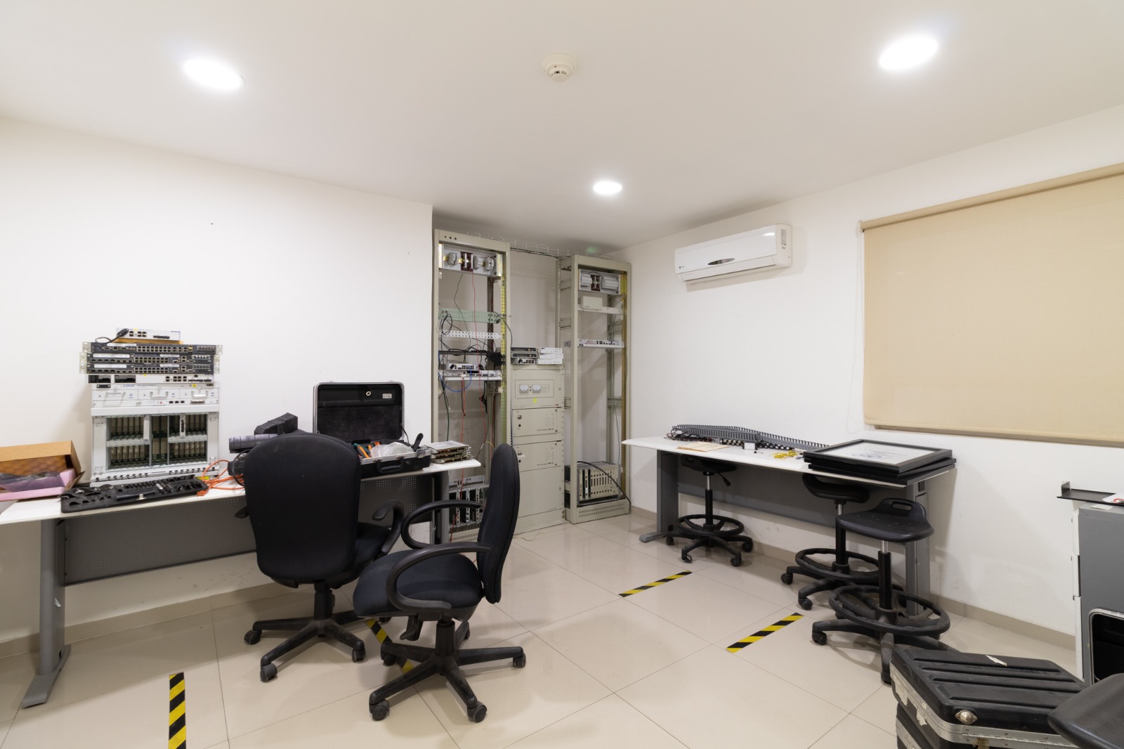 Oficinas en venta en San Benito, Hermosillo, de una planta y equipadas — foto 17