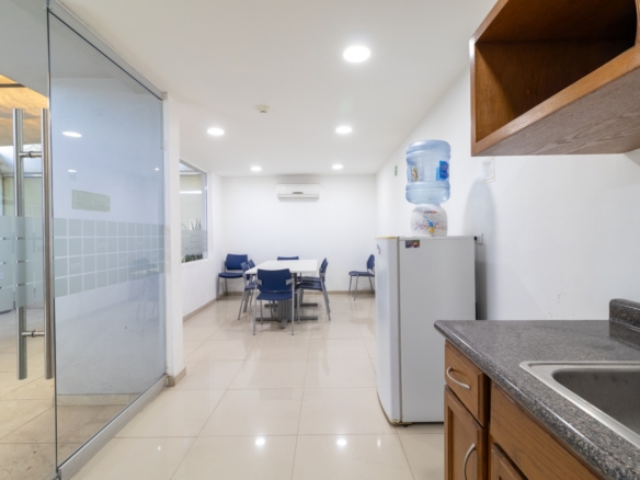 Oficinas en venta en San Benito, Hermosillo, de una planta y equipadas — foto 24