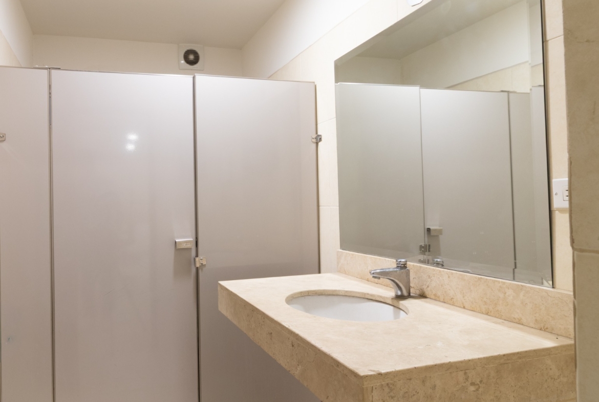 Oficinas en venta en San Benito, Hermosillo, de una planta y equipadas — foto 29