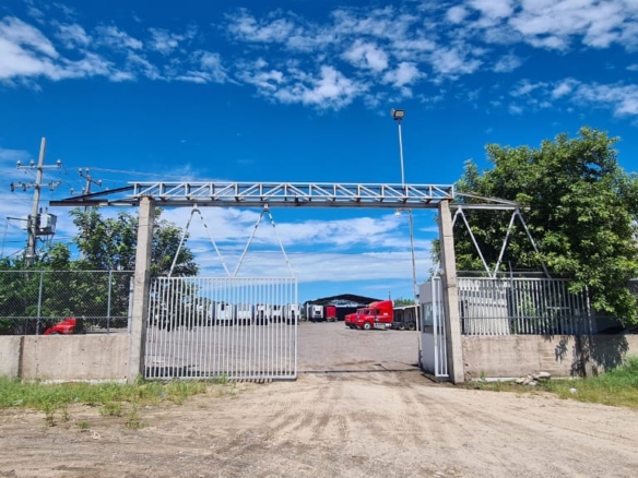 Terreno Industrial Con Instalaciones En Venta En Carretera A Ures, 12,000 M² — Foto 1